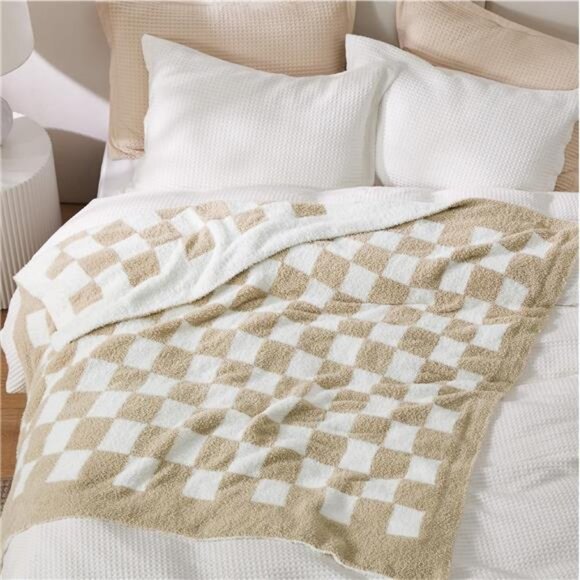 Bedsure Checkered Throw Blanket for Couch, Bed - Cozy, Soft, Anti-Static, Warm - Picture 12 of 14